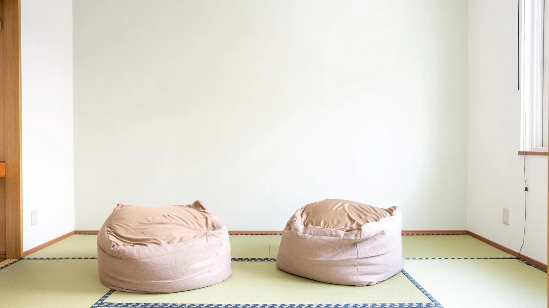 Apartment Section-Inn Chitose